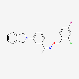 molecular formula C23H20ClFN2O B2963538 (Z)-[(2-chloro-4-fluorophenyl)methoxy]({1-[3-(2,3-dihydro-1H-isoindol-2-yl)phenyl]ethylidene})amine CAS No. 861207-27-4