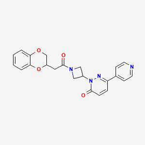 molecular formula C22H20N4O4 B2963625 2-[1-[2-(2,3-Dihydro-1,4-benzodioxin-3-yl)acetyl]azetidin-3-yl]-6-pyridin-4-ylpyridazin-3-one CAS No. 2380192-86-7
