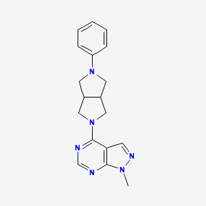 molecular formula C18H20N6 B2964231 1-Methyl-4-(2-phenyl-1,3,3a,4,6,6a-hexahydropyrrolo[3,4-c]pyrrol-5-yl)pyrazolo[3,4-d]pyrimidine CAS No. 2415504-06-0