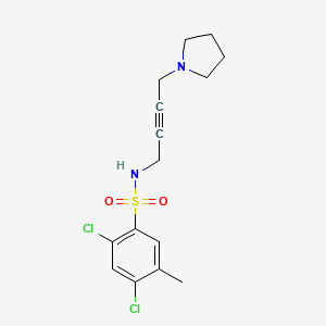 molecular formula C15H18Cl2N2O2S B2964365 2,4-dichloro-5-methyl-N-(4-(pyrrolidin-1-yl)but-2-yn-1-yl)benzenesulfonamide CAS No. 1396684-23-3