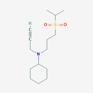 molecular formula C15H27NO2S B2964444 N-(3-丙-2-基磺酰基丙基)-N-丙-2-炔基环己胺 CAS No. 1465382-24-4