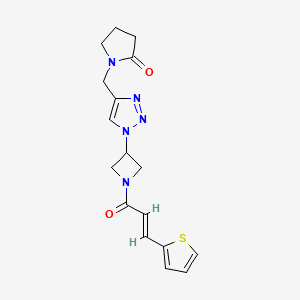 molecular formula C17H19N5O2S B2964454 (E)-1-((1-(1-(3-(thiophen-2-yl)acryloyl)azetidin-3-yl)-1H-1,2,3-triazol-4-yl)methyl)pyrrolidin-2-one CAS No. 2035000-39-4