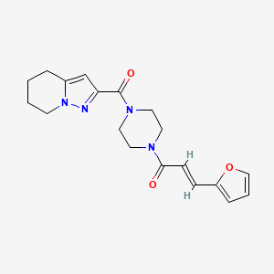 molecular formula C19H22N4O3 B2964510 (E)-3-(furan-2-yl)-1-(4-(4,5,6,7-tetrahydropyrazolo[1,5-a]pyridine-2-carbonyl)piperazin-1-yl)prop-2-en-1-one CAS No. 2034997-28-7