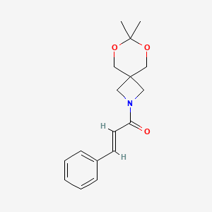 (E)-1-(7,7-dimethyl-6,8-dioxa-2-azaspiro[3.5]nonan-2-yl)-3-phenylprop-2-en-1-one