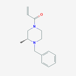 molecular formula C15H20N2O B2969568 1-[(3R)-4-Benzyl-3-methylpiperazin-1-yl]prop-2-en-1-one CAS No. 2361608-47-9