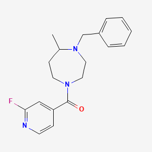 molecular formula C19H22FN3O B2969810 (4-苄基-5-甲基-1,4-二氮杂环戊烷-1-基)-(2-氟吡啶-4-基)甲酮 CAS No. 1436185-81-7