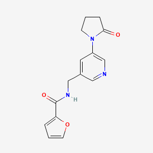 molecular formula C15H15N3O3 B2970023 N-((5-(2-氧代吡咯烷-1-基)吡啶-3-基)甲基)呋喃-2-甲酰胺 CAS No. 2034584-90-0