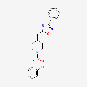 molecular formula C22H22ClN3O2 B2970226 1-[(2-Chlorophenyl)acetyl]-4-[(3-phenyl-1,2,4-oxadiazol-5-yl)methyl]piperidine CAS No. 1775303-17-7