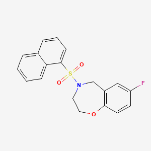 molecular formula C19H16FNO3S B2970877 7-Fluoro-4-(naphthalen-1-ylsulfonyl)-2,3,4,5-tetrahydrobenzo[f][1,4]oxazepine CAS No. 2034559-43-6