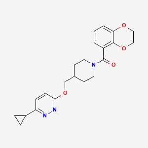 [4-[(6-Cyclopropylpyridazin-3-yl)oxymethyl]piperidin-1-yl]-(2,3-dihydro-1,4-benzodioxin-5-yl)methanone
