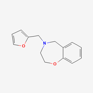 molecular formula C14H15NO2 B2972543 4-(Furan-2-ylmethyl)-2,3,4,5-tetrahydrobenzo[f][1,4]oxazepine CAS No. 2097894-11-4