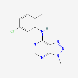 molecular formula C12H11ClN6 B2973295 N-(5-chloro-2-methylphenyl)-3-methyl-3H-[1,2,3]triazolo[4,5-d]pyrimidin-7-amine CAS No. 899995-66-5