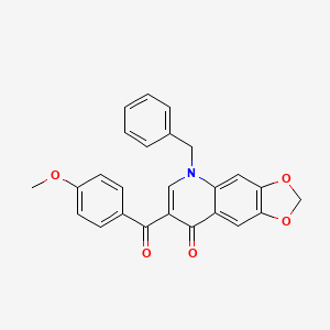 molecular formula C25H19NO5 B2973633 5-benzyl-7-(4-methoxybenzoyl)-2H,5H,8H-[1,3]dioxolo[4,5-g]quinolin-8-one CAS No. 866341-21-1