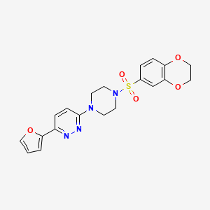 molecular formula C20H20N4O5S B2976156 3-(4-((2,3-Dihydrobenzo[b][1,4]dioxin-6-yl)sulfonyl)piperazin-1-yl)-6-(furan-2-yl)pyridazine CAS No. 1021126-02-2