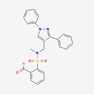 molecular formula C24H21N3O3S B2976324 N-[(1,3-diphenylpyrazol-4-yl)methyl]-2-formyl-N-methylbenzenesulfonamide CAS No. 1252369-40-6