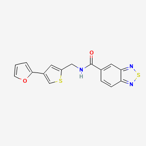 molecular formula C16H11N3O2S2 B2976406 N-{[4-(furan-2-yl)thiophen-2-yl]methyl}-2,1,3-benzothiadiazole-5-carboxamide CAS No. 2380008-83-1