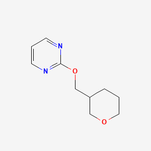 molecular formula C10H14N2O2 B2976804 2-[(氧杂环戊-3-基)甲氧基]嘧啶 CAS No. 2198300-52-4