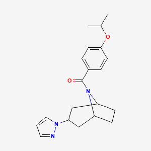 molecular formula C20H25N3O2 B2976951 ((1R,5S)-3-(1H-pyrazol-1-yl)-8-azabicyclo[3.2.1]octan-8-yl)(4-isopropoxyphenyl)methanone CAS No. 2309575-77-5