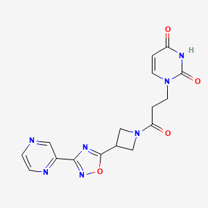 molecular formula C16H15N7O4 B2976956 1-(3-oxo-3-(3-(3-(pyrazin-2-yl)-1,2,4-oxadiazol-5-yl)azetidin-1-yl)propyl)pyrimidine-2,4(1H,3H)-dione CAS No. 1324674-11-4