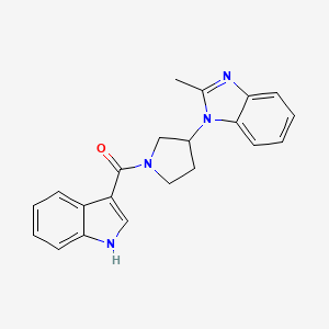 molecular formula C21H20N4O B2977521 (1H-indol-3-yl)(3-(2-methyl-1H-benzo[d]imidazol-1-yl)pyrrolidin-1-yl)methanone CAS No. 2034384-93-3