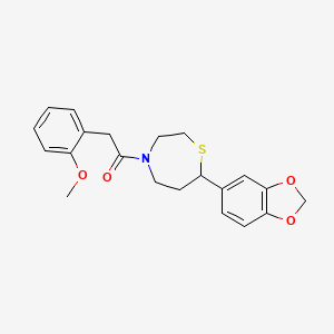 molecular formula C21H23NO4S B2978195 1-(7-(苯并[d][1,3]二氧杂环-5-基)-1,4-噻氮杂环-4-基)-2-(2-甲氧基苯基)乙酮 CAS No. 1705101-81-0