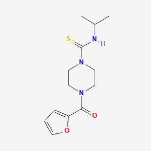 molecular formula C13H19N3O2S B2979070 2-呋喃基 4-(((甲基乙基)氨基)硫代甲基)哌嗪基酮 CAS No. 452958-19-9