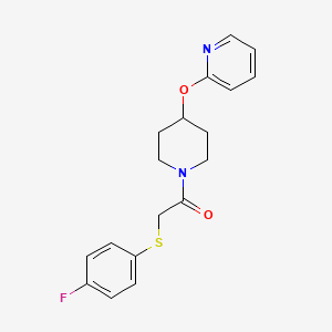 molecular formula C18H19FN2O2S B2979533 2-((4-氟苯基)硫代)-1-(4-(吡啶-2-氧基)哌啶-1-基)乙酮 CAS No. 1448122-74-4