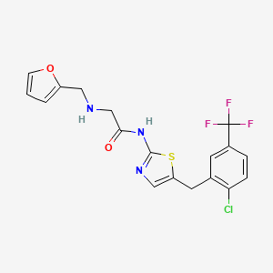 molecular formula C18H15ClF3N3O2S B2980063 N-[5-[[2-chloro-5-(trifluoromethyl)phenyl]methyl]-1,3-thiazol-2-yl]-2-(furan-2-ylmethylamino)acetamide CAS No. 780819-01-4