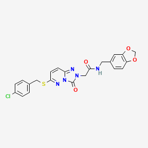 molecular formula C22H18ClN5O4S B2980131 N-(1,3-苯并二氧杂环-5-基甲基)-2-[6-[(4-氯苯基)甲硫基]-3-氧代-[1,2,4]三唑并[4,3-b]哒嗪-2-基]乙酰胺 CAS No. 1040644-27-6