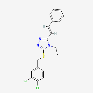 molecular formula C19H17Cl2N3S B2980571 3-{[(3,4-dichlorophenyl)methyl]sulfanyl}-4-ethyl-5-[(E)-2-phenylethenyl]-4H-1,2,4-triazole CAS No. 478065-61-1