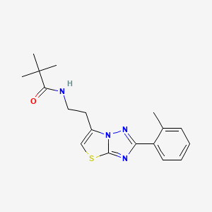 molecular formula C18H22N4OS B2981211 N-(2-(2-(o-tolyl)thiazolo[3,2-b][1,2,4]triazol-6-yl)ethyl)pivalamide CAS No. 941999-58-2