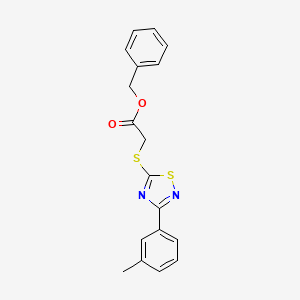 molecular formula C18H16N2O2S2 B2981554 苯甲酸 2-((3-(m-甲苯基)-1,2,4-噻二唑-5-基)硫)乙酸酯 CAS No. 864918-30-9