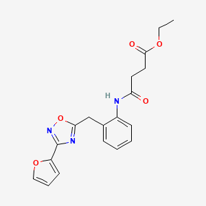 molecular formula C19H19N3O5 B2981994 Ethyl 4-((2-((3-(furan-2-yl)-1,2,4-oxadiazol-5-yl)methyl)phenyl)amino)-4-oxobutanoate CAS No. 1797858-66-2