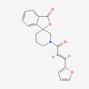 molecular formula C19H17NO4 B2982325 (E)-1'-(3-(furan-2-yl)acryloyl)-3H-spiro[isobenzofuran-1,3'-piperidin]-3-one CAS No. 1706485-93-9