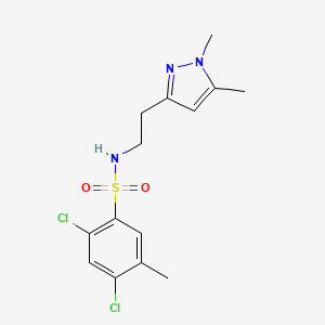 molecular formula C14H17Cl2N3O2S B2983003 2,4-dichloro-N-(2-(1,5-dimethyl-1H-pyrazol-3-yl)ethyl)-5-methylbenzenesulfonamide CAS No. 2034634-34-7