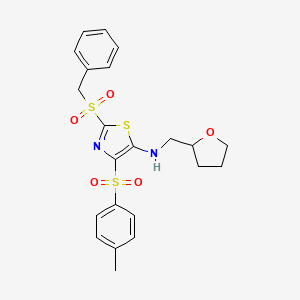 molecular formula C22H24N2O5S3 B2984860 2-(benzylsulfonyl)-N-((tetrahydrofuran-2-yl)methyl)-4-tosylthiazol-5-amine CAS No. 690986-46-0