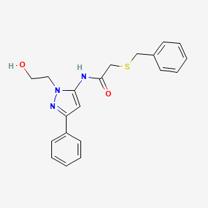 molecular formula C20H21N3O2S B2984965 2-(benzylthio)-N-(1-(2-hydroxyethyl)-3-phenyl-1H-pyrazol-5-yl)acetamide CAS No. 1226446-35-0