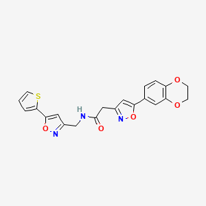 molecular formula C21H17N3O5S B2985551 2-(5-(2,3-dihydrobenzo[b][1,4]dioxin-6-yl)isoxazol-3-yl)-N-((5-(thiophen-2-yl)isoxazol-3-yl)methyl)acetamide CAS No. 1171842-27-5