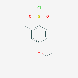 molecular formula C10H13ClO3S B2985767 2-Methyl-4-(propan-2-yloxy)benzene-1-sulfonyl chloride CAS No. 1016512-29-0