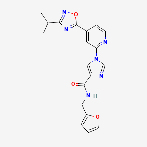 molecular formula C19H18N6O3 B2985908 N~4~-(2-呋喃甲基)-1-[4-(3-异丙基-1,2,4-恶二唑-5-基)-2-吡啶基]-1H-咪唑-4-甲酰胺 CAS No. 1251612-57-3