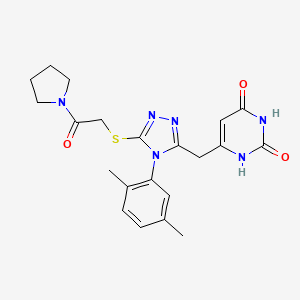6-((4-(2,5-dimethylphenyl)-5-((2-oxo-2-(pyrrolidin-1-yl)ethyl)thio)-4H-1,2,4-triazol-3-yl)methyl)pyrimidine-2,4(1H,3H)-dione