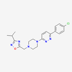 molecular formula C20H23ClN6O B2989124 5-[[4-[6-(4-Chlorophenyl)pyridazin-3-yl]piperazin-1-yl]methyl]-3-propan-2-yl-1,2,4-oxadiazole CAS No. 2380193-07-5