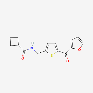molecular formula C15H15NO3S B2989271 N-((5-(furan-2-carbonyl)thiophen-2-yl)methyl)cyclobutanecarboxamide CAS No. 1797612-85-1