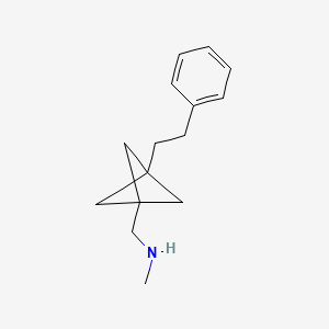 molecular formula C15H21N B2990419 N-Methyl-1-[3-(2-phenylethyl)-1-bicyclo[1.1.1]pentanyl]methanamine CAS No. 2287334-09-0