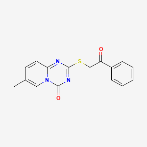 molecular formula C16H13N3O2S B2991705 7-Methyl-2-phenacylsulfanylpyrido[1,2-a][1,3,5]triazin-4-one CAS No. 896324-57-5