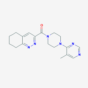 molecular formula C18H22N6O B2993682 [4-(5-Methylpyrimidin-4-yl)piperazin-1-yl]-(5,6,7,8-tetrahydrocinnolin-3-yl)methanone CAS No. 2415570-10-2