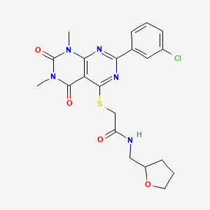molecular formula C21H22ClN5O4S B2993697 2-((2-(3-chlorophenyl)-6,8-dimethyl-5,7-dioxo-5,6,7,8-tetrahydropyrimido[4,5-d]pyrimidin-4-yl)thio)-N-((tetrahydrofuran-2-yl)methyl)acetamide CAS No. 893923-31-4