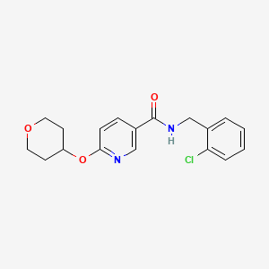molecular formula C18H19ClN2O3 B2993768 N-(2-氯苄基)-6-((四氢-2H-吡喃-4-基)氧基)烟酰胺 CAS No. 1903240-25-4