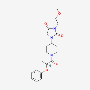 molecular formula C20H27N3O5 B2994222 3-(2-甲氧基乙基)-1-(1-(2-苯氧基丙酰基)哌啶-4-基)咪唑烷并-2,4-二酮 CAS No. 2034605-29-1