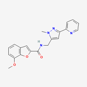 B2994492 7-Methoxy-N-[(2-methyl-5-pyridin-2-ylpyrazol-3-yl)methyl]-1-benzofuran-2-carboxamide CAS No. 2320465-90-3